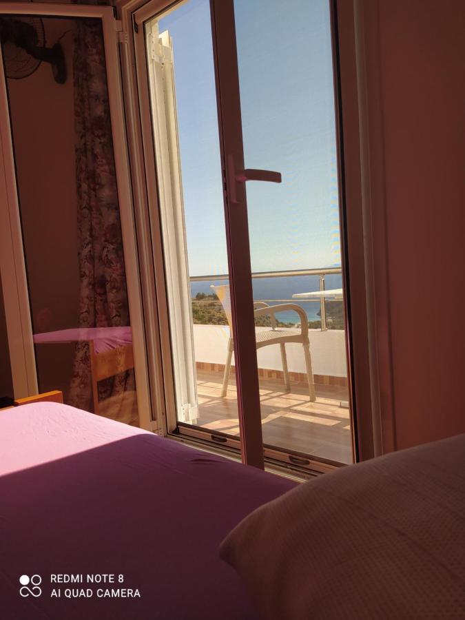 Tolis Rooms Himarë Dış mekan fotoğraf