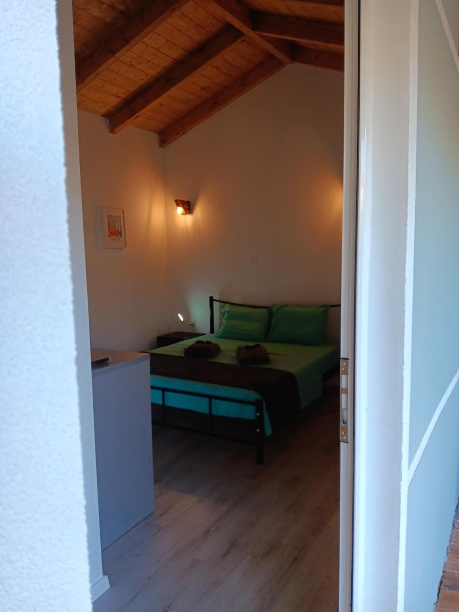 Tolis Rooms Himarë Dış mekan fotoğraf