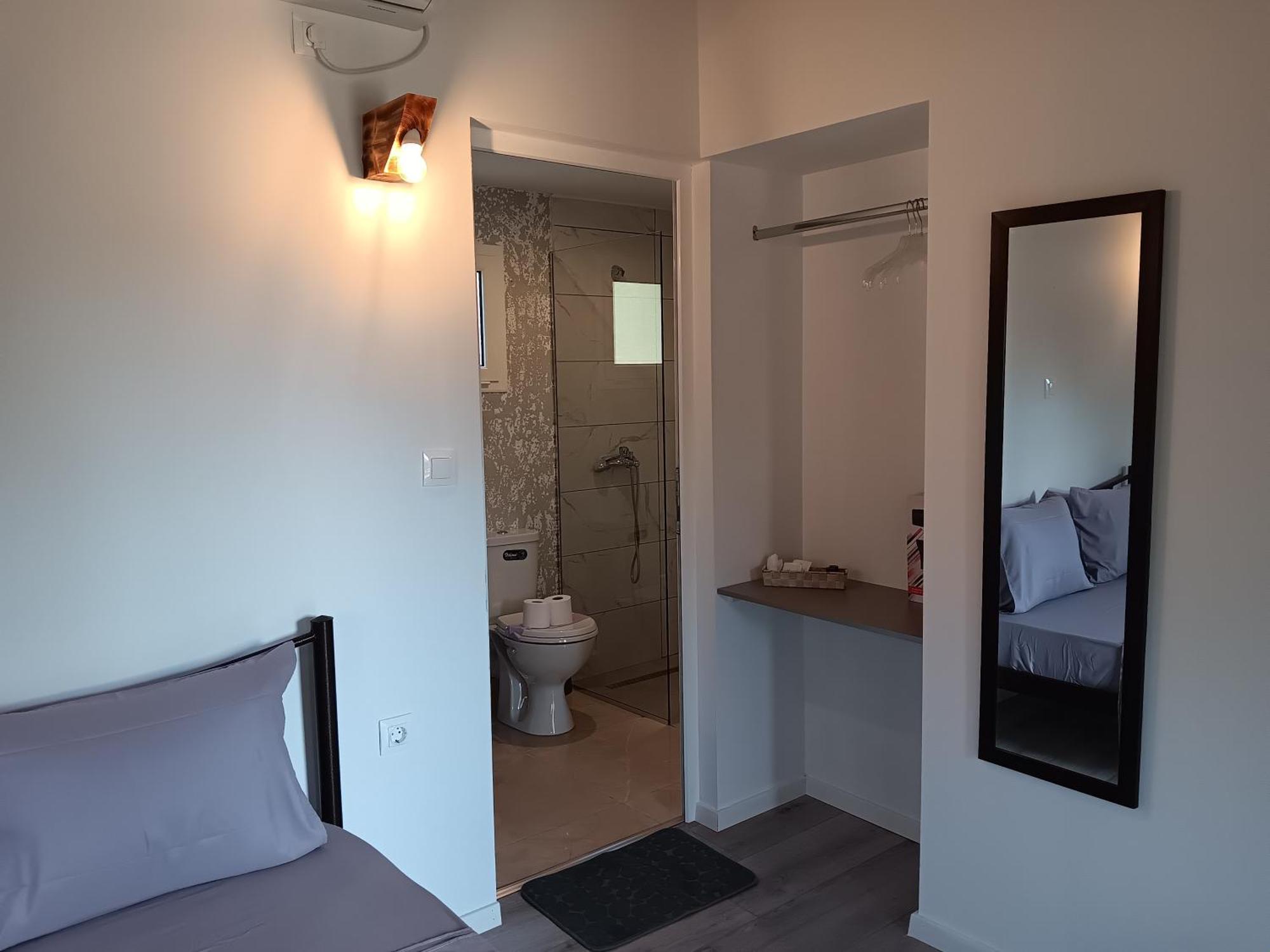 Tolis Rooms Himarë Dış mekan fotoğraf