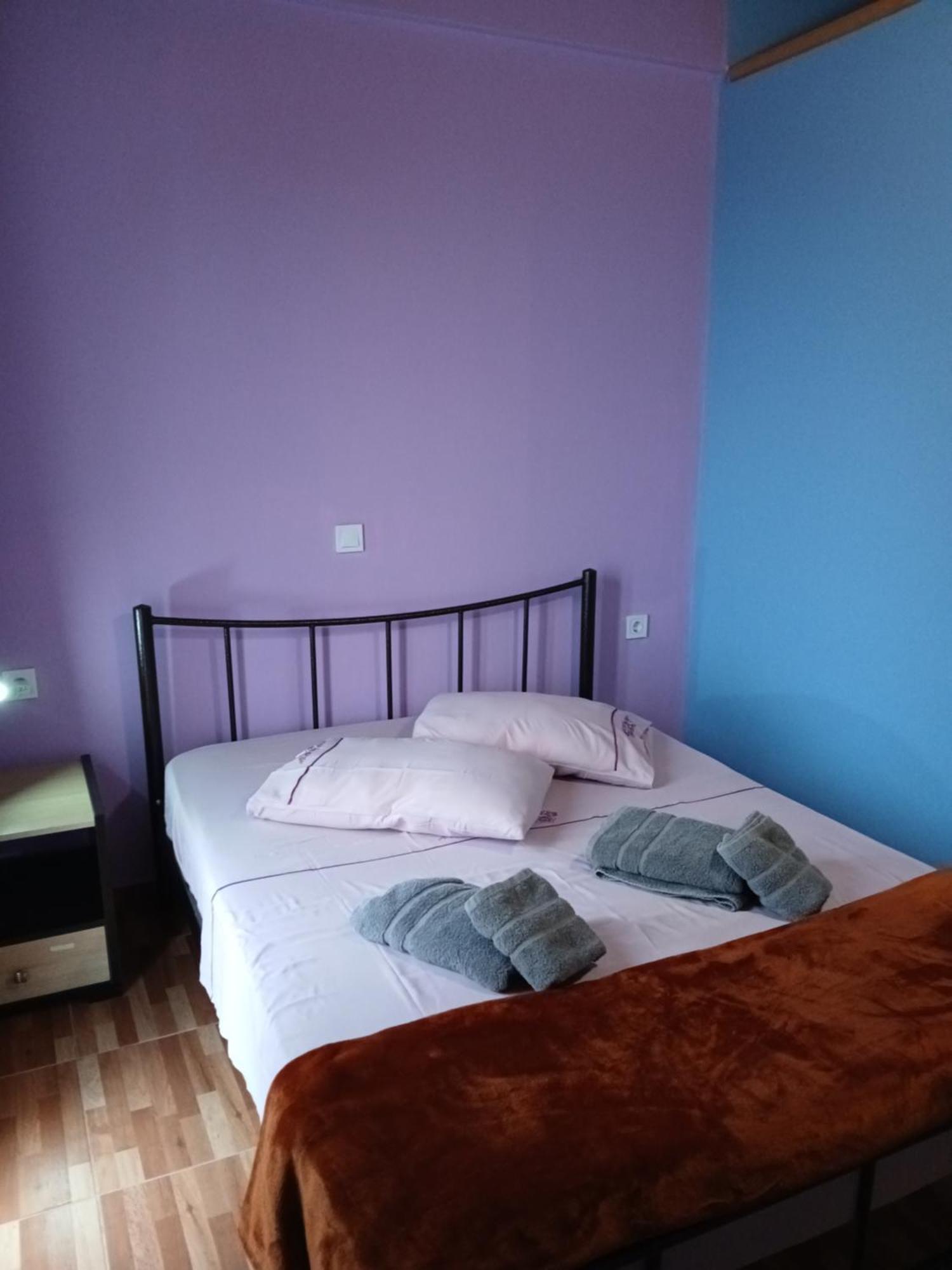 Tolis Rooms Himarë Dış mekan fotoğraf