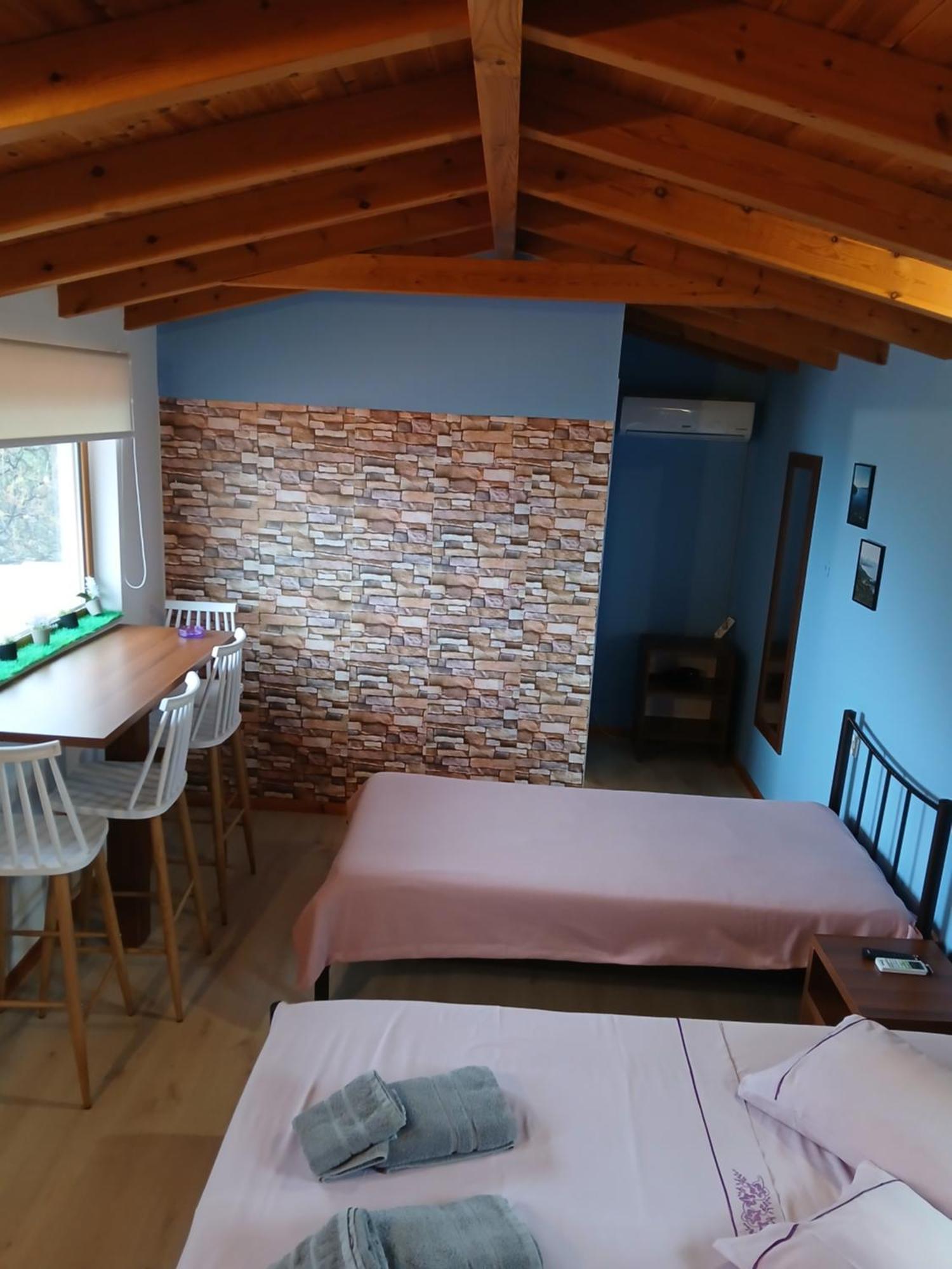 Tolis Rooms Himarë Dış mekan fotoğraf