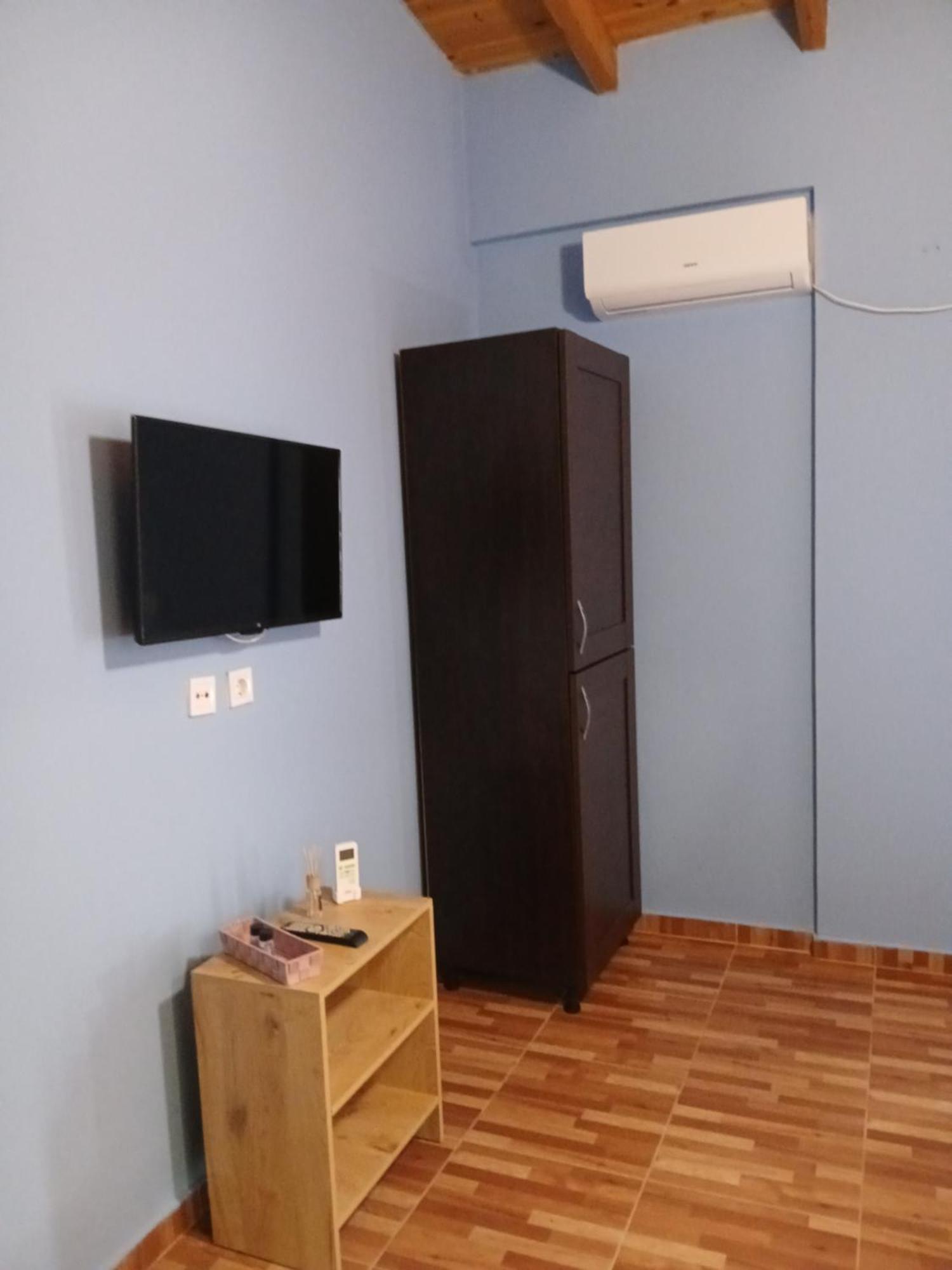 Tolis Rooms Himarë Dış mekan fotoğraf